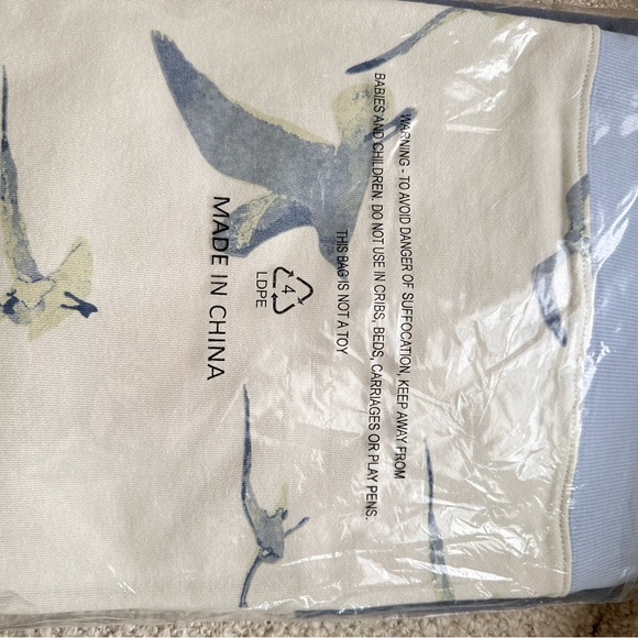 1989 (Taylor's Version) Seagull Crewneck M - Picture 4 of 4